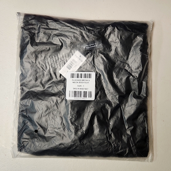 ❤️NWT VINTAGE TORRID BODYSUIT FLORAL ROSES SHEER MESH LINGERIE V NECK PLUS SIZE - Picture 15 of 16